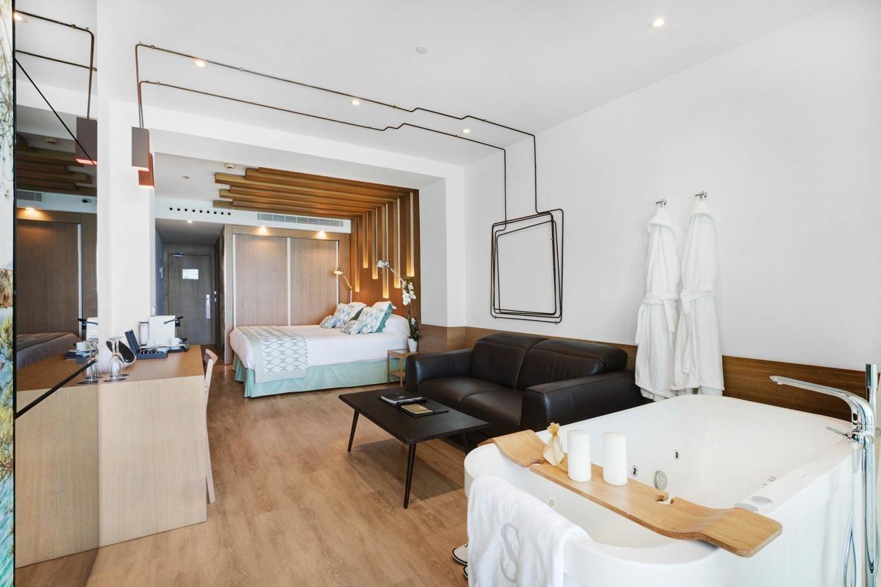 Pure Salt Garonda - Adults Only Hotel